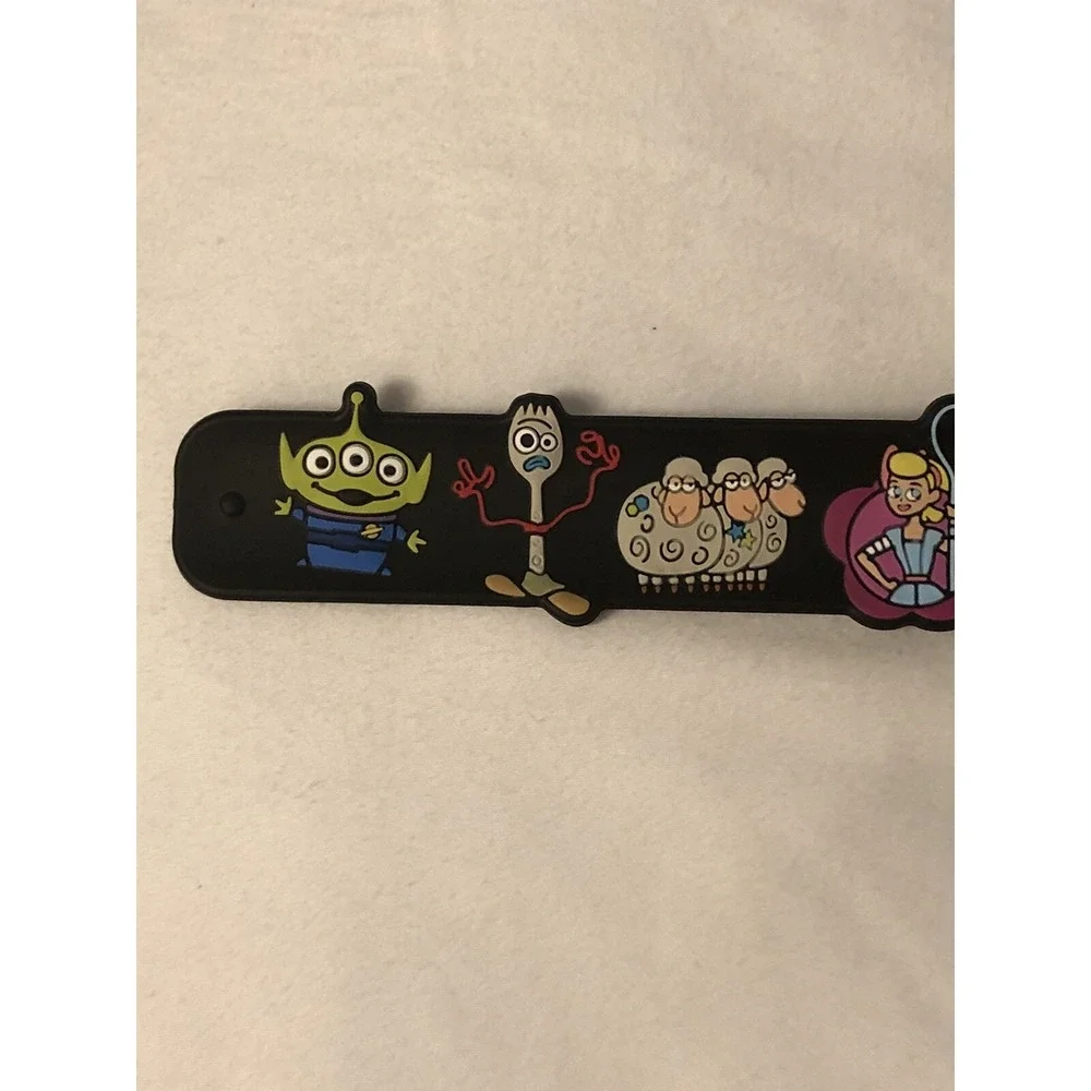 NEW Disney Parks Pixar Toy Story 4 Film Slap Bracelet Forky Woody Buzz‎ Bo Peep